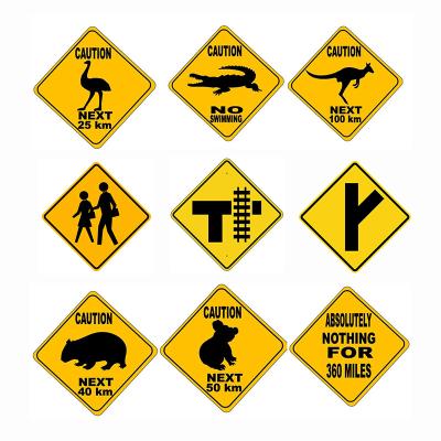 China Yellow Animal Pedestrain Crossing Slow Down Warning Signage Reflective Traffic Signs for sale