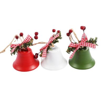 China Popular Christmas Gift Metal Christmas Tree Ornaments Party Ideas Christams Jingle Bells with Pinecone and Ribbon for sale