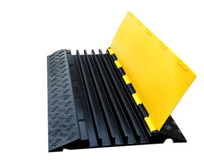 China Channelp 2/3/5 Outdoor Event Protector Cable Protector Wear-resisting Rubber Ramp for sale