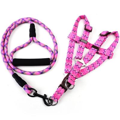 China Durable Pet Harness Pet Supplies Durable Dog Harness Leash Auto Advance for sale