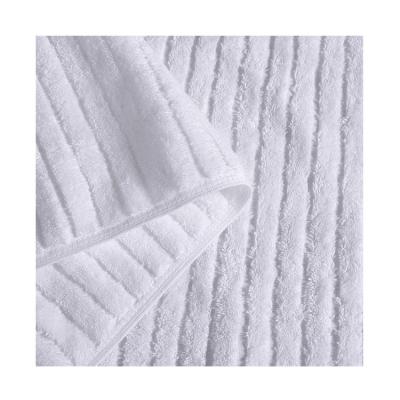 China Professional Manufacturer Child Safe Low Cost Grade Plain Thin Striped Hotel Bath Towel for sale