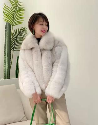 China Breathable Luxury Women Fox Fur Coat Fashion Winter Fur Coat Women Genuine Fox Fur Jacket for sale