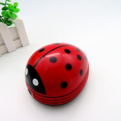 China Cute Portable Car Beetle Beetle Cartoon Mini Desktop Vacuum Desk Dust Cleaner /keyboard Cleaner for sale