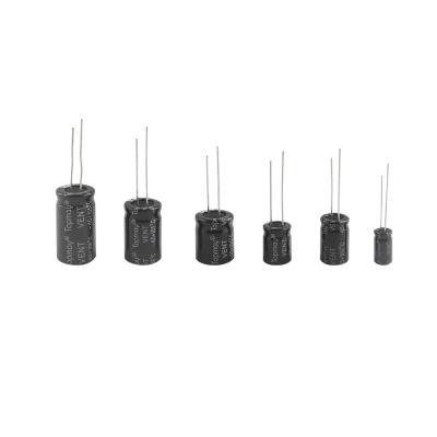 China Capacitor eletrolítico de alumínio radial 100uF 25V 2000hours 5x11 LS 2mm à venda