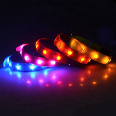 China Promotional Gifts Rechargeable Nylon Dog Harness Invest LED Leash Rope Belt Pet Harness for sale