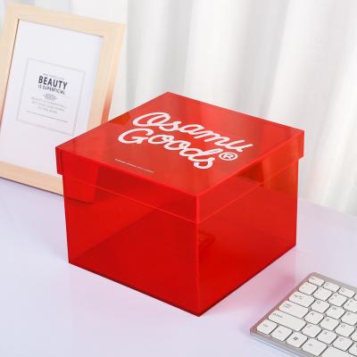 China 15x15x15cm Acrylic Storage Box Showcase With Secure Lid For Events Gifts Packaging for sale