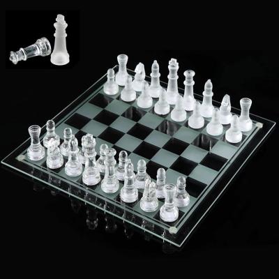 China Customized Acrylic Game Set Chess Pieces And Chess Board Elegant For Gifts for sale