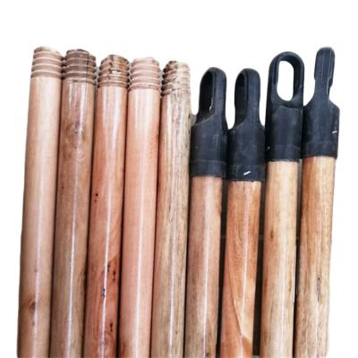 China Daily Cleaning 120*2.2 cm Customized Size Wooden Broom Stick Machine Making Wooden Stick Broom Handle Varnished Shovel Sticks for sale