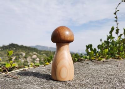 China Mushroom-Shaped Adjustable Salt & Pepper Grinder With Ceramic Core And Wood Jar for sale