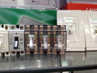 China 10A 25A 30A Single / 2 Pole Electrical Circuit Breaker with 1.5KA Breaking Capacity for sale