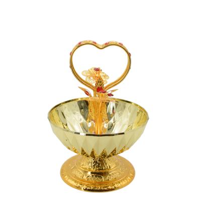 China Viable Luxury Shiny Metal Vegetable Kitchen Basket Bowl Fruit Decorative Fruit Basket Gold for sale