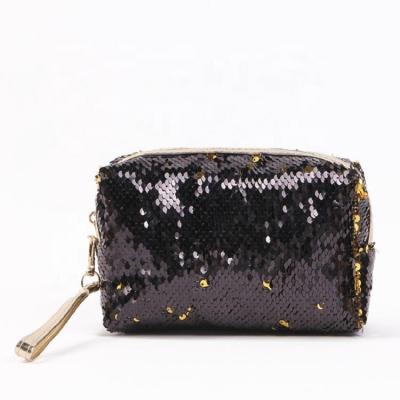 China Beach Makeup Gold Glitter Travel Paillette Fashion Nice Cosmetic Bag For Ladies for sale