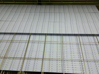 China PWB rígido conduzido 990x12x1.0mm do alumínio do smd da luz de tira 4014 cada fileira do dobro dos PCes 20W 144pcs à venda