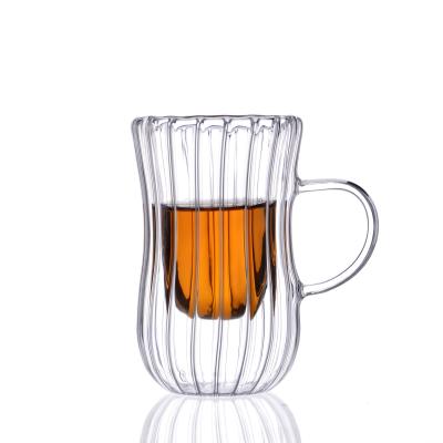 China BB26963-3 Double Wall Sustainable Glasses Insulated Glass Cup With Handle for sale