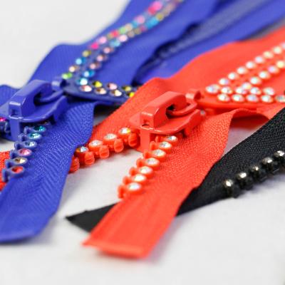 China Other Resin Diamond Zipper Colorful Diamond Teeth Double Open Bag Clothing 8# Zipper for sale