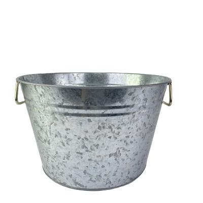 China Large 15 Inch Galvanized Ice Bucket Transitional Round Beverage Tub For Party for sale