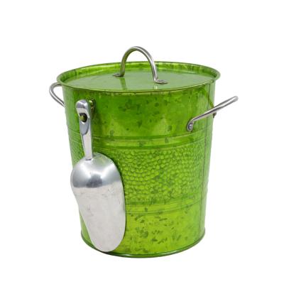 China Sustainable Colored Powder Coated Tinplate Insulation Classic Ice Bucket With Scoop And Lid For Beer Bar Barware for sale