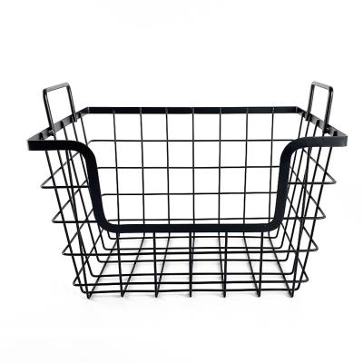 China Stocked Wire Storage Baskets For Organizing Metal Wire Freezer Bins Organizer With Large Handles Pantry Baskets For Buffets for sale