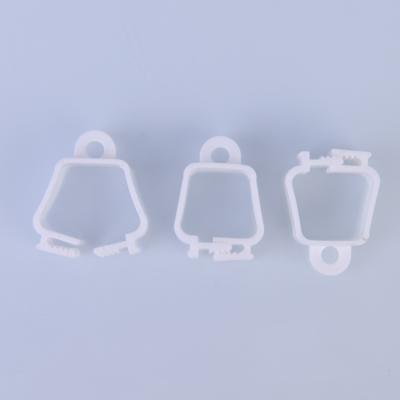 China Drinking Line Long Life Best Quality Manufacturer PP Poultry Equipment Water Square Pipe Multi Tooth Hanger Clip Square Hanger for sale