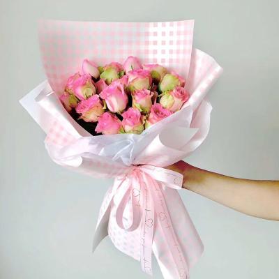 China Waterproof Graph Paper Rose Bouquet Wrapping Florist Supplies Gift DIY Waterproof Flower Wrapping Paper for sale