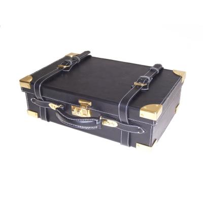 China Hunting Accessories Ammo Case Hunting Oak Leather Shotgun Shell Shooting Holster for sale