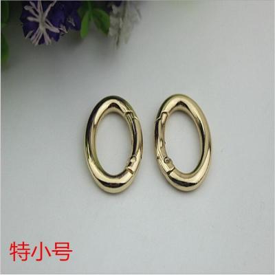 China Custom shiny gold plating 25mm zinc alloy metal clips spring o ring hooks for bag for sale