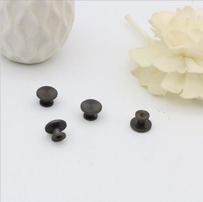 China Cheap fashion gunmetal color brass 10.5 mm flat rivets round head for handbags for sale