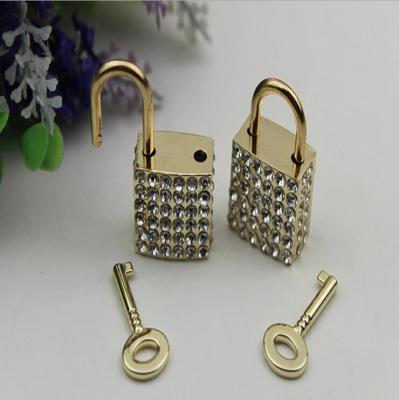 China China manufacturer zinc alloy light gold diamond decorative square padlocks for sale