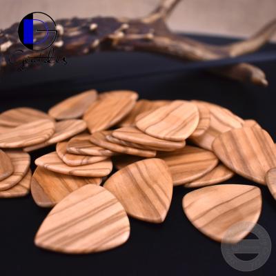 China Wholesale Natural Olive Wood Guitar Picks GUITAR Gentdes Jewelry for sale