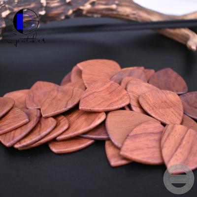 China GUITAR Gentdes Jewelry High Quality Wooden Guitar Pick For Guitar for sale