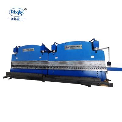 China Stainless Plate Folding Customized Hydraulic Tandem Press Brake 2 Years Warranty en venta