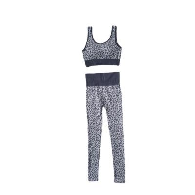 China 2021 Wholesale High Quality Breathable Active Workout Yoga Suit Women Gym Custom Wear 2 Piece Sports Bra Yoga Sets for sale