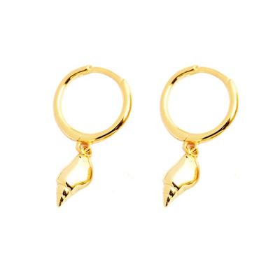 China Fashionable Wholesale Cheap Luna 18K Gold Plated Women Shell Marine Huggie Earring Circle for sale