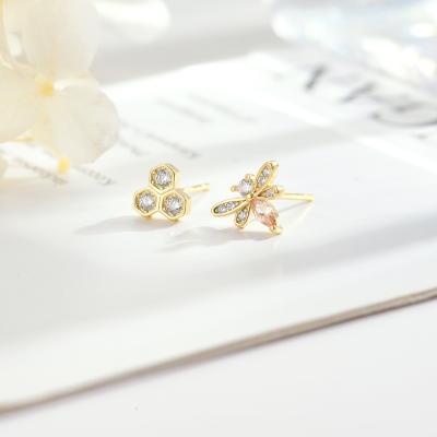 China Office/Career Gold Bee Zircon Wholesale Stud Earrings For Women Shape Jewelry Pendientes Tassel Earrings Stud Earrings for sale