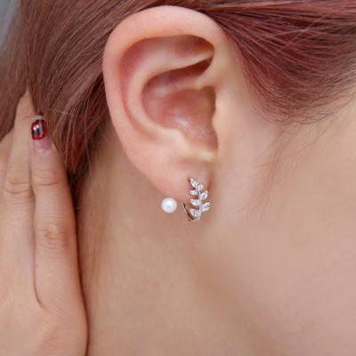 China Factory Wholesale 925 Silver Cute Leave Pearl Stud Earrings For Women Elegant Wedding Jewelry Earrings for sale