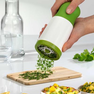 China Multifunctional Vegetable Spice Safe Direct Manual Grinder Cheese Chocolate Factory Cutter Coriander Cleaver Vegetable Grater for sale