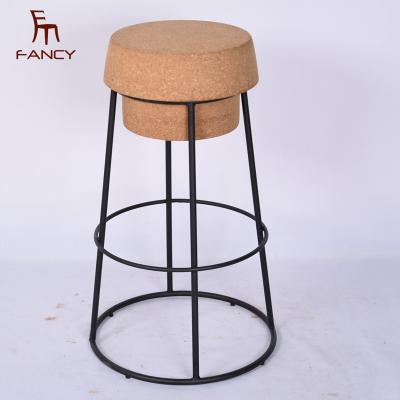 China Antique Furniture New Design Good Quality Industrial Stool Dark Wood Seat Bar Stools For Sale for sale