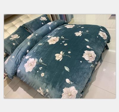 China Factory Brand Luxury Bedding Set Printed Velvet Disposable Quilting Bedding Set Home Bedding Set for sale