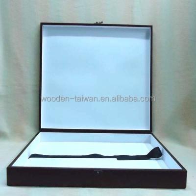 China Handmade wooden photo album box for sale