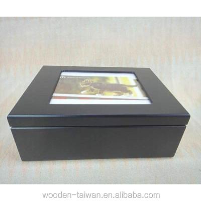 China Viable wooden photo box for pets urn for sale