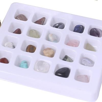 China Europe 20Pcs Stones Natural Crystals And Mineral Multicolor Organic Decorations Crystal For DIY Stones Material Mix Stones Collection for sale