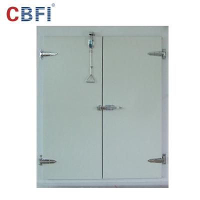 China Container Walk In Cooler PU Insulation Panels Cold Room With Hinge Door for sale