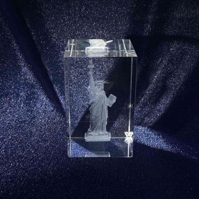 China Europe K9 Cubic Image 3D Pattern Interior Crystal Carving Crafts Suitable For Office And Home Decoration for sale