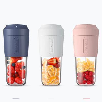 China Stir Mini Juicer Rechargeable Blender Portable On Board Electric Juicer USB Rechargeable Portable Blender Filling Blender for sale