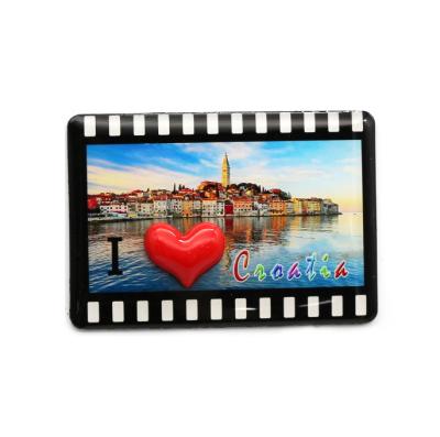 China Shape Movie Design Travel Souvenir Croatia Epoxy Fridge Magnets With Resin Heart for sale