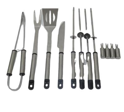 China Easily Cleaned Professional Stainless Steel BBQ Tool Kit 12pcs BBQ Grill Tools GRILL Accessories with Aluminum Case for sale