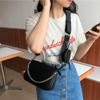 China Designer Ladies Armpit Bag Women Vintage High Quality Shoulder Strap Bag Luxury Wide Female Chain Messenger Bag Leather Purses and Handbags for sale