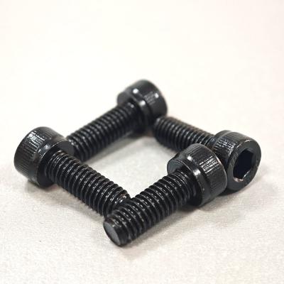 China Plain Finish Black Zinc Knurled Socket Head Cap Screws with HEX Head Style for sale