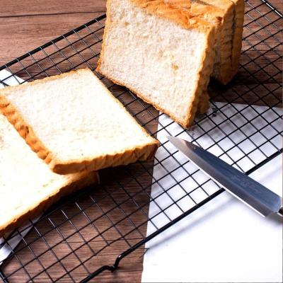 China Wholesale Non- Sustainable Stick Wire Thick Stainless Cooling Rack Set Black For Roasting Bread Cake for sale