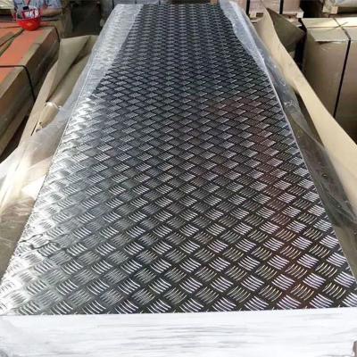 China Silver Gray Solar Panel Walkway For Fire Resistant Rooftop Installation for sale